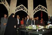 زیارت مقبره شهدای گمنام در پردیس همت توسط  وزیر بهداشت، رییس و مسئولان دانشگاه 28/3/1391  عکس: مهدی گلپایگانی